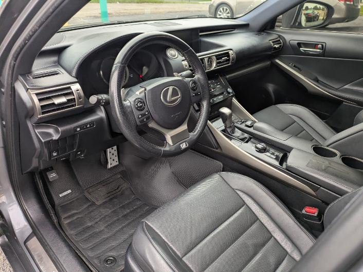 2014 Lexus IS 250 Image 10