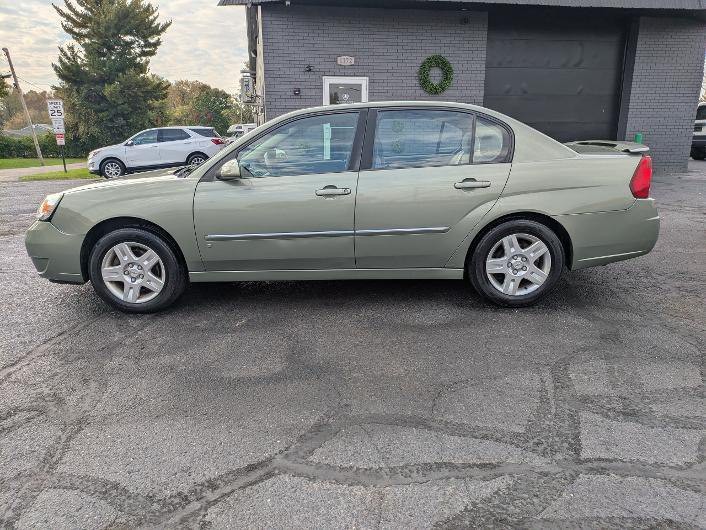 2006 Chevrolet Malibu Image 2