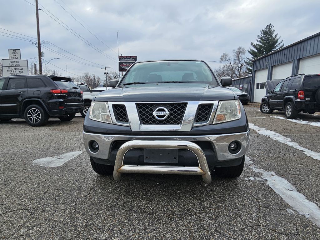 2011 Nissan Frontier Image 2