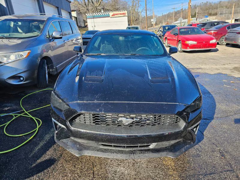 2018 Ford Mustang Image 2