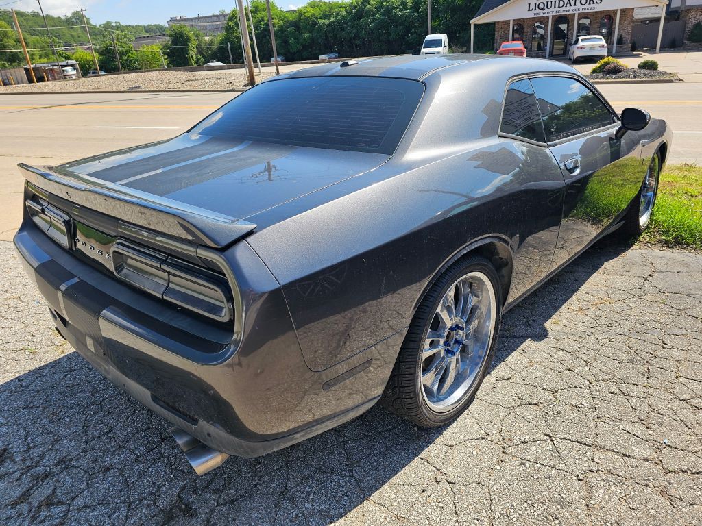 2019 Dodge Challenger Image 2