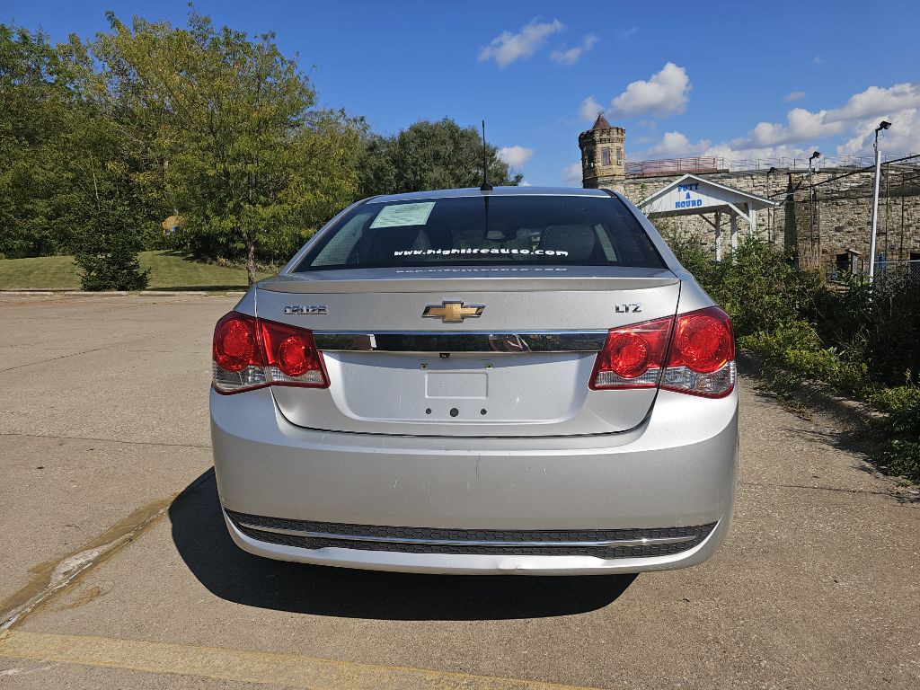 2014 Chevrolet Cruze Image 4