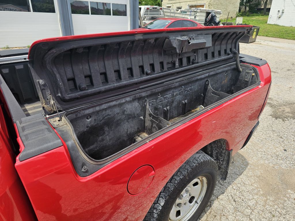 2015 RAM 1500 Image 8