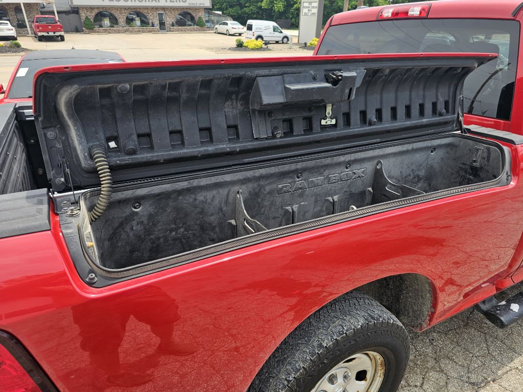 2015 RAM 1500 Image 9
