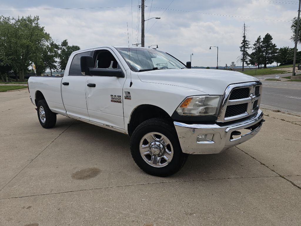 2015 RAM 3500 Image 2