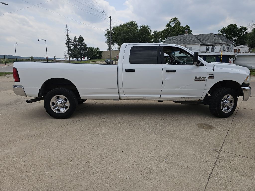 2015 RAM 3500 Image 3