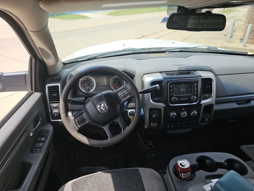 2015 RAM 3500 Image 9