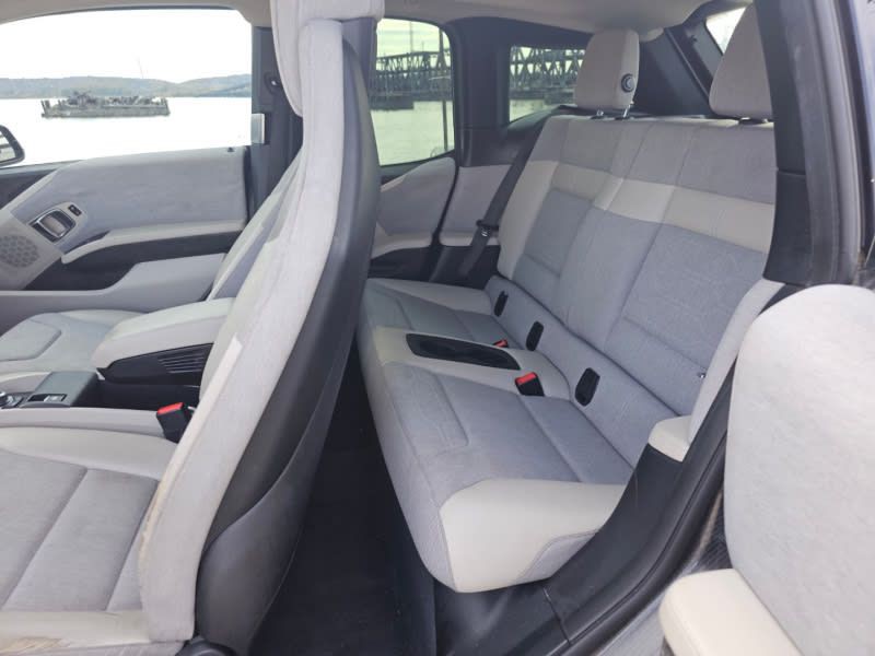 2016 BMW i3 Image 14