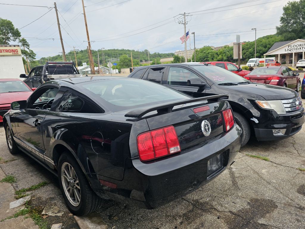 2005 Ford Mustang Image 4