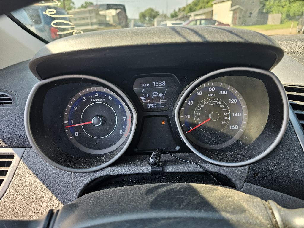2016 Hyundai Elantra Image 8