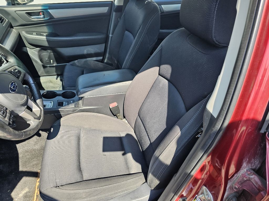 2015 Subaru Legacy Image 6