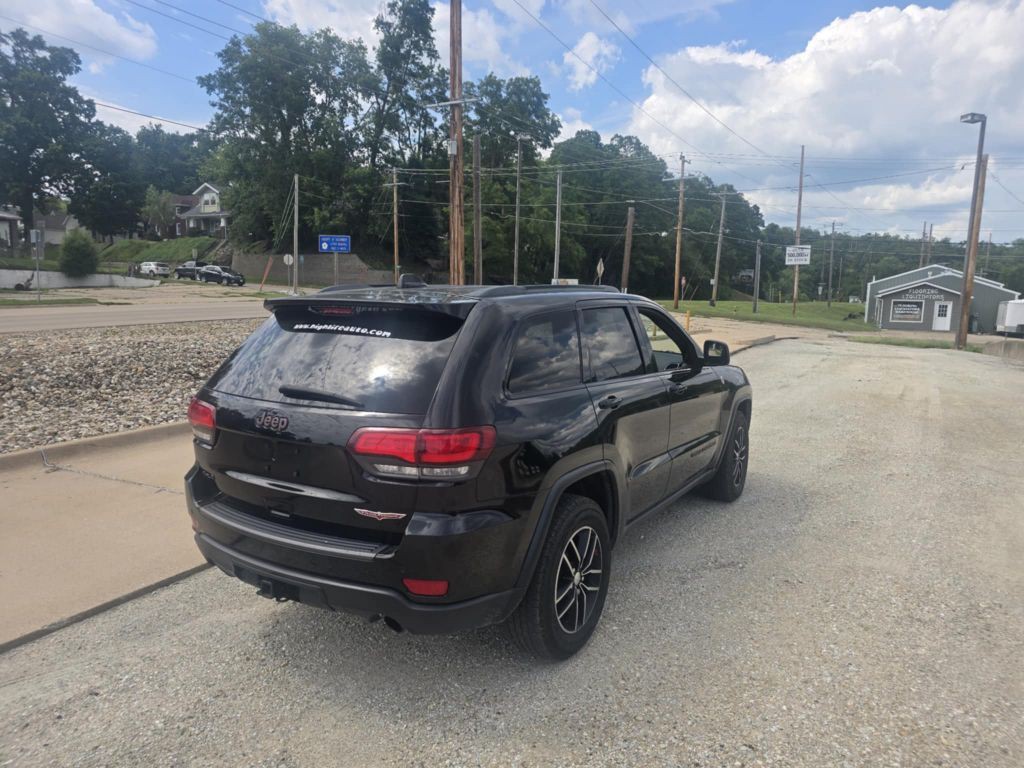 2019 Jeep Grand Cherokee Image 4