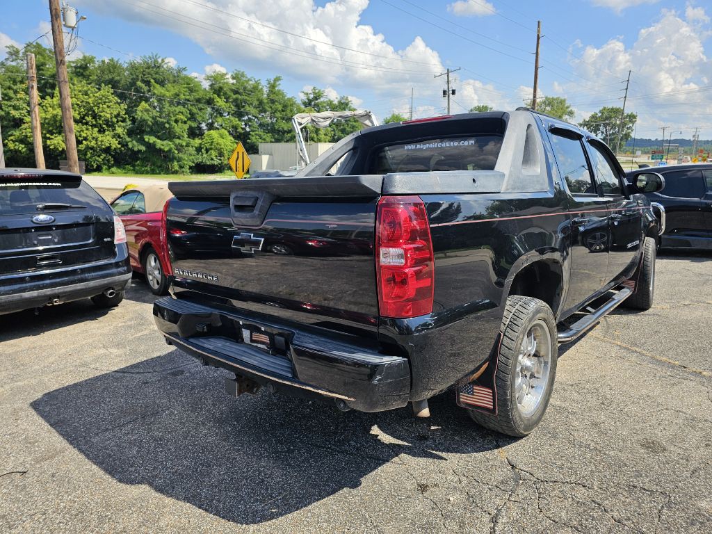 2007 Chevrolet Avalanche Image 4
