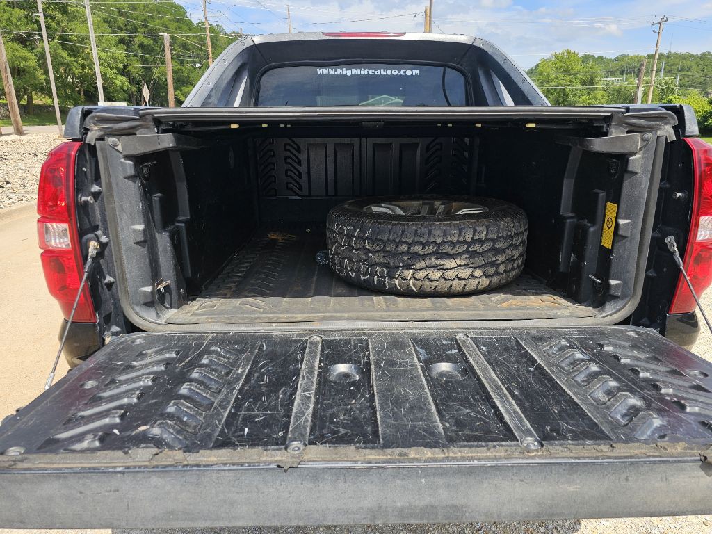 2007 Chevrolet Avalanche Image 14
