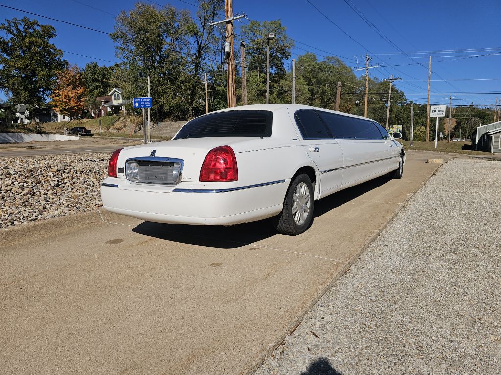 2007 Lincoln Town Car Image 7