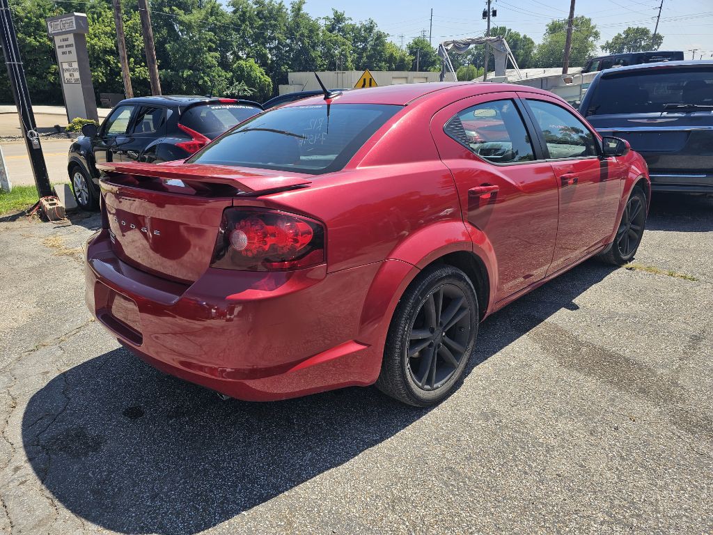 2011 Dodge Avenger Image 3
