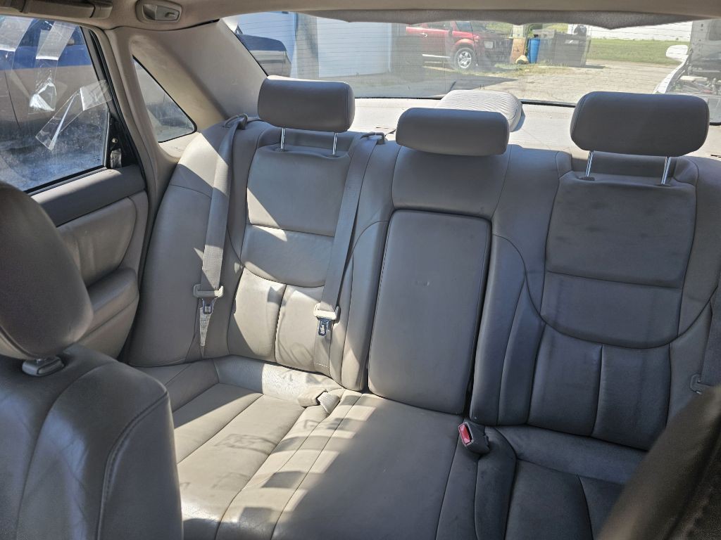 2000 Toyota Avalon Image 8