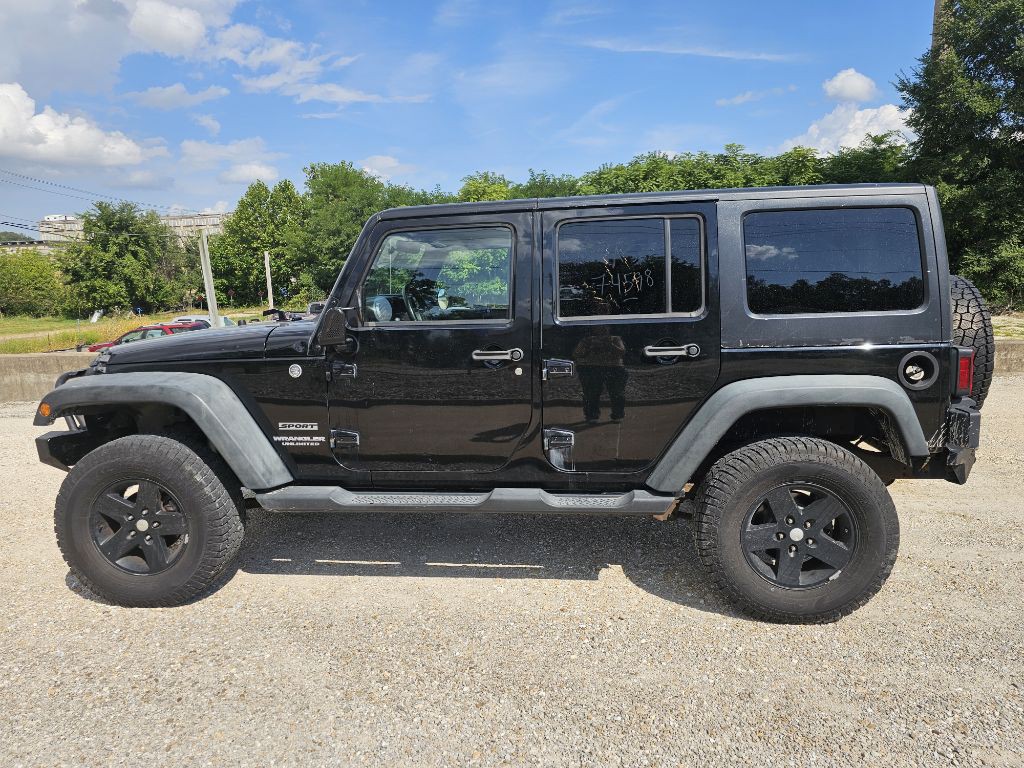 2011 Jeep Wrangler Unlimited Image 4