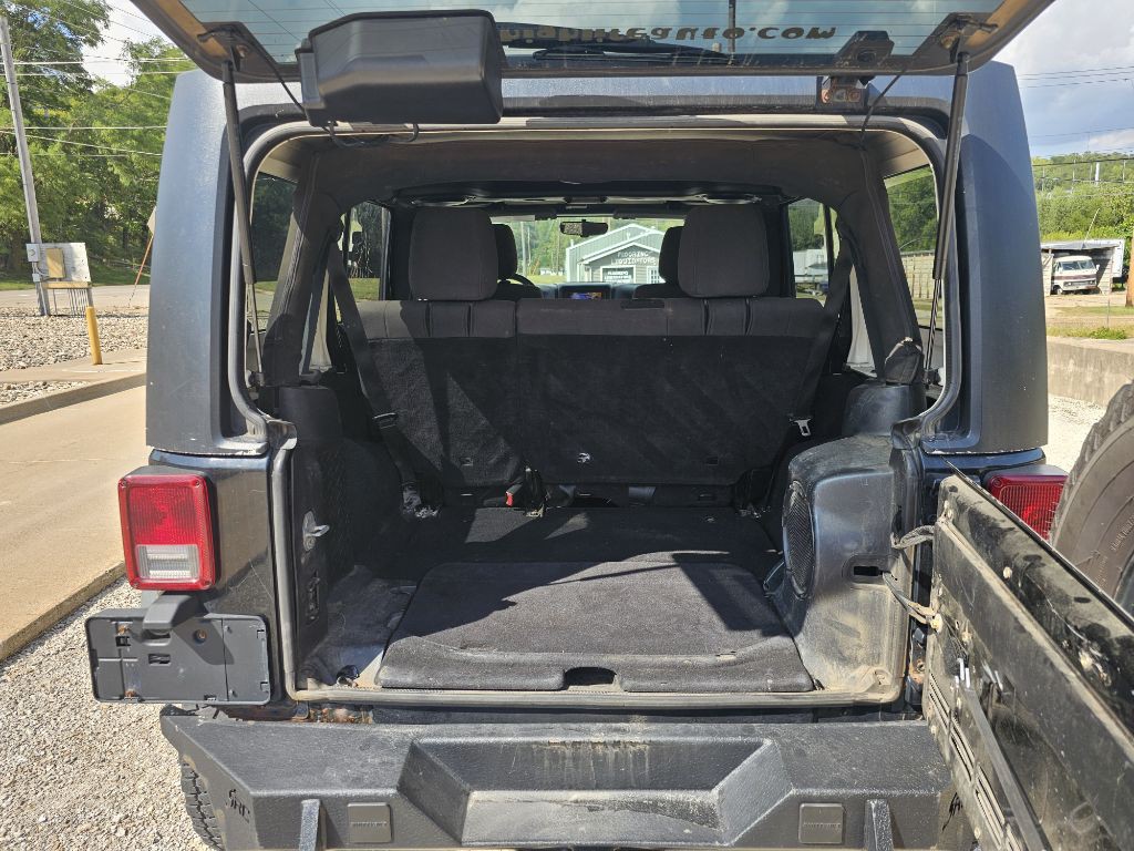 2011 Jeep Wrangler Unlimited Image 6