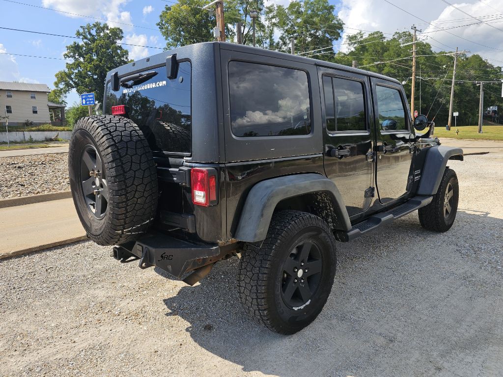 2011 Jeep Wrangler Unlimited Image 8