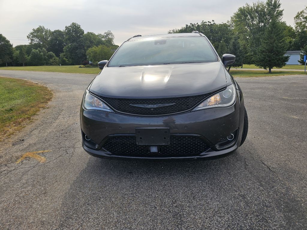 2020 Chrysler Pacifica Image 2