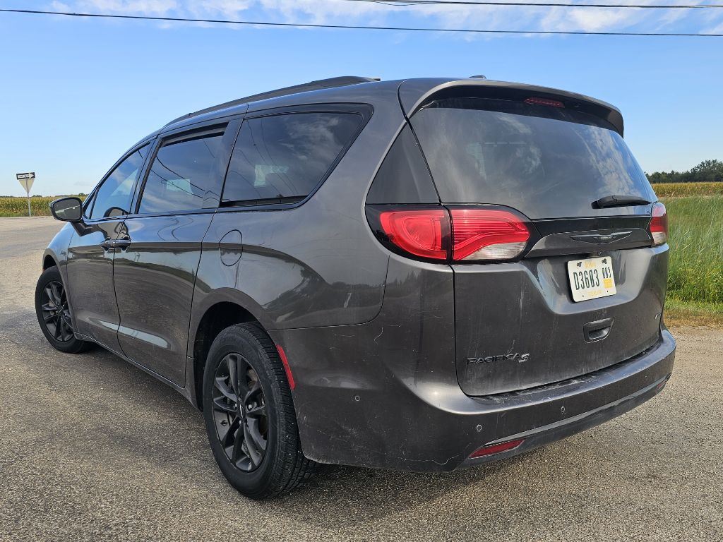 2020 Chrysler Pacifica Image 6