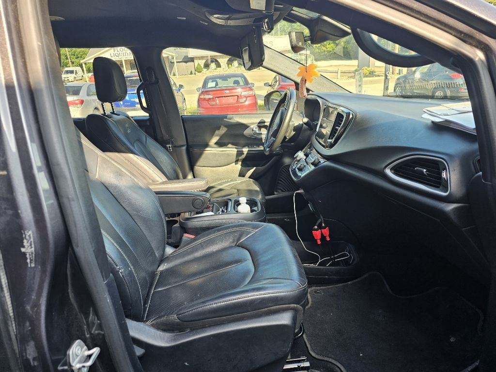 2020 Chrysler Pacifica Image 11