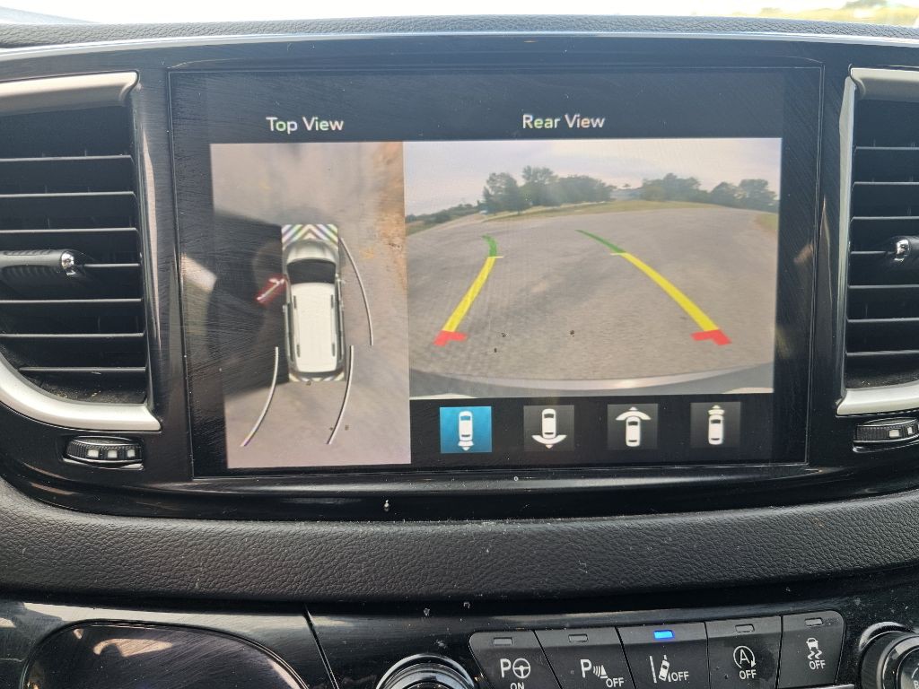2020 Chrysler Pacifica Image 12