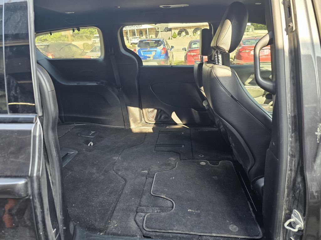 2020 Chrysler Pacifica Image 17