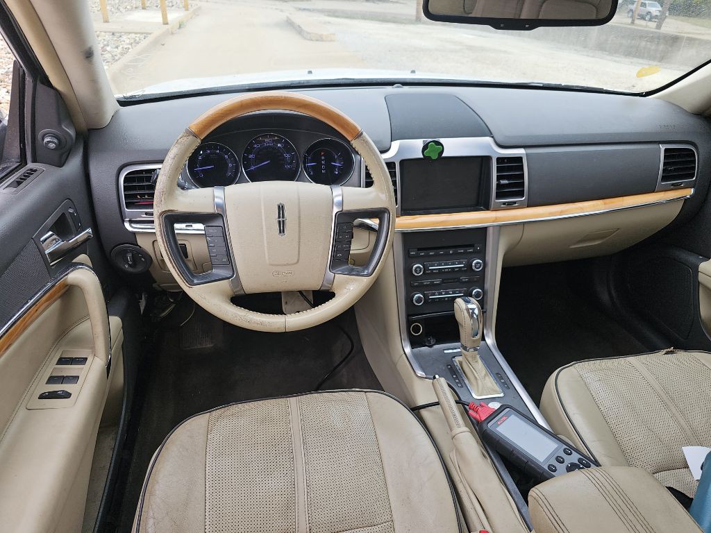 2011 Lincoln MKZ Image 10