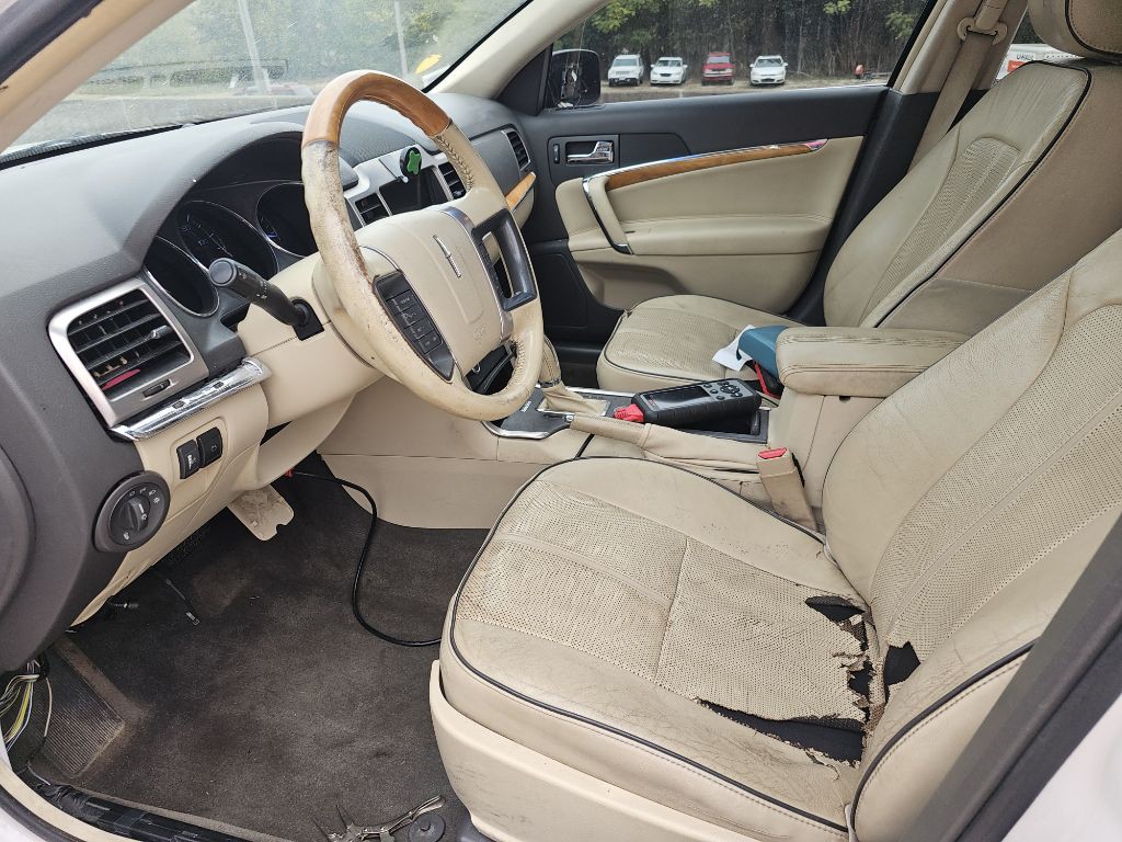 2011 Lincoln MKZ Image 11
