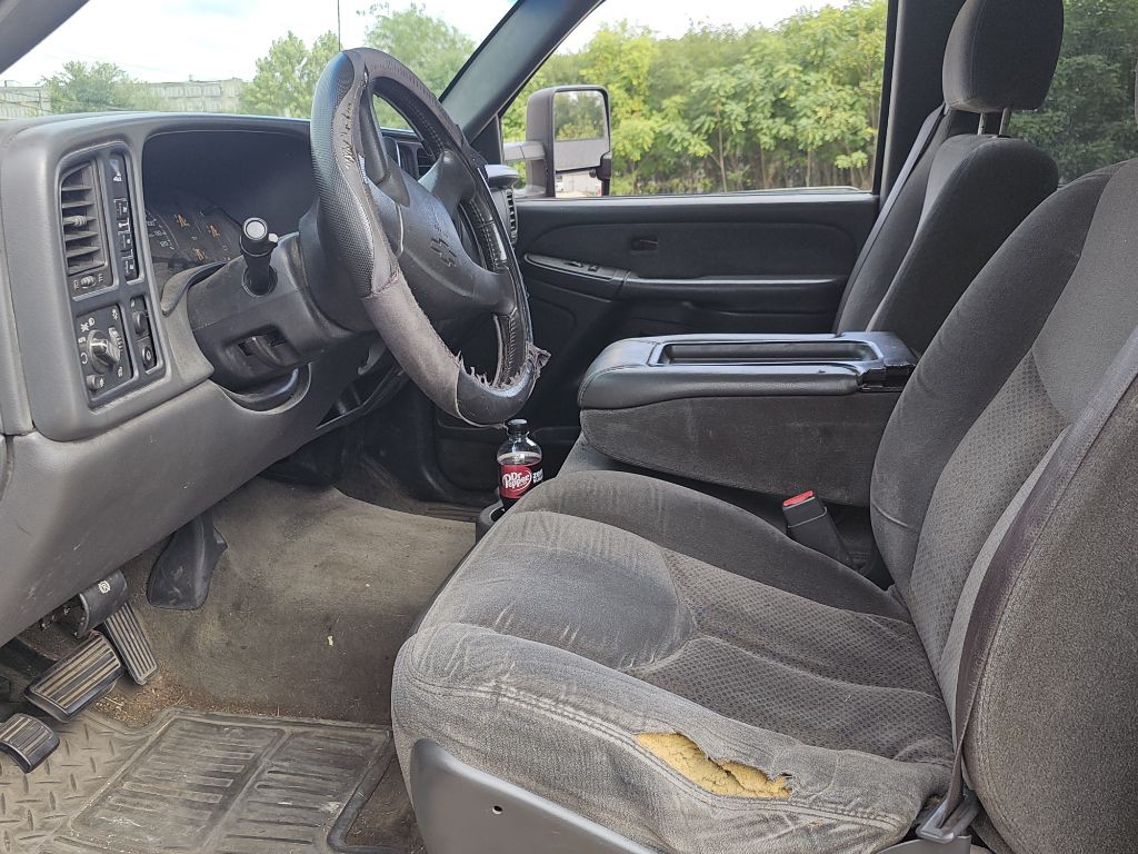 2003 Chevrolet Silverado 1500 Image 9