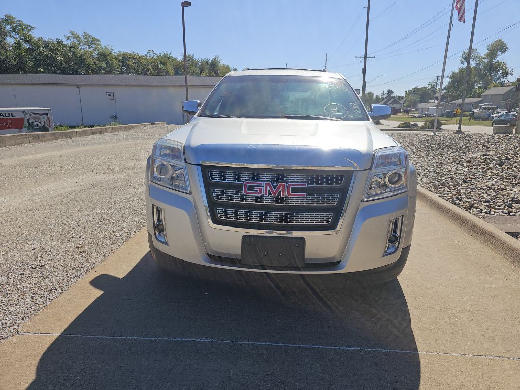 2011 GMC Terrain Image 2