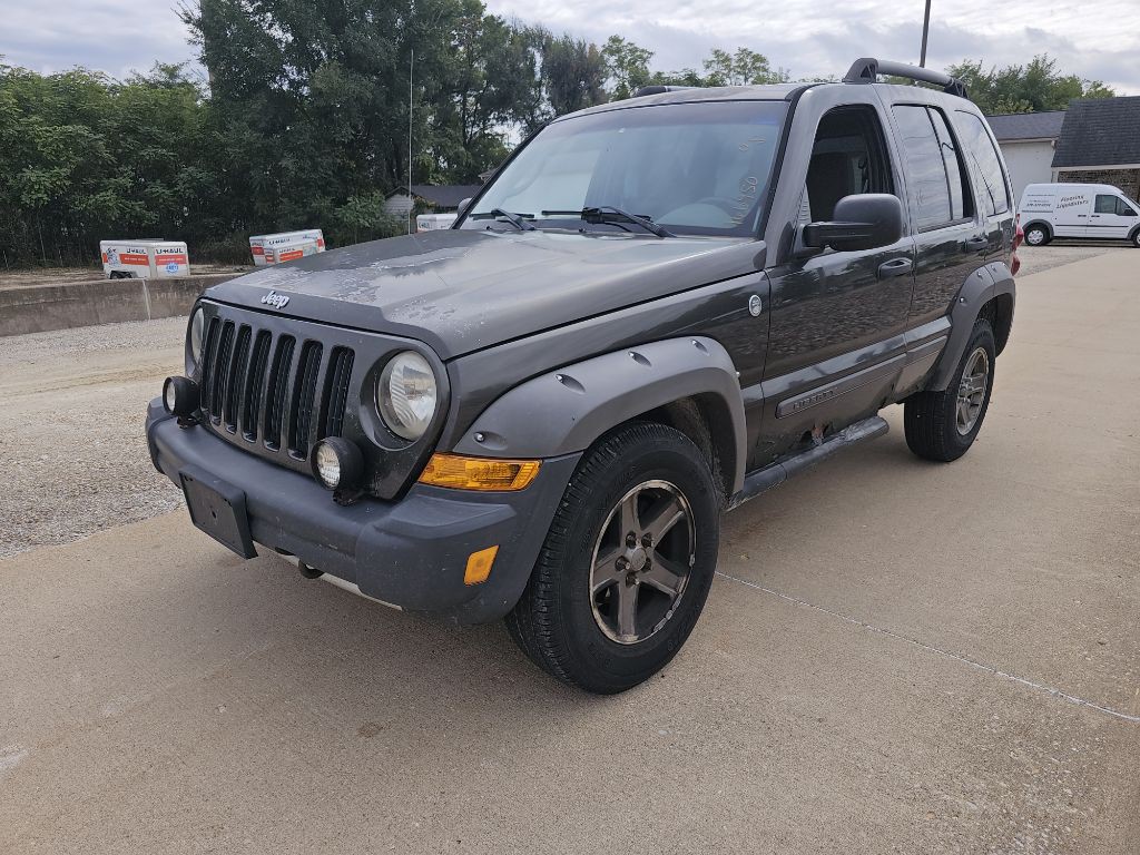 2005 Jeep Liberty Image 3