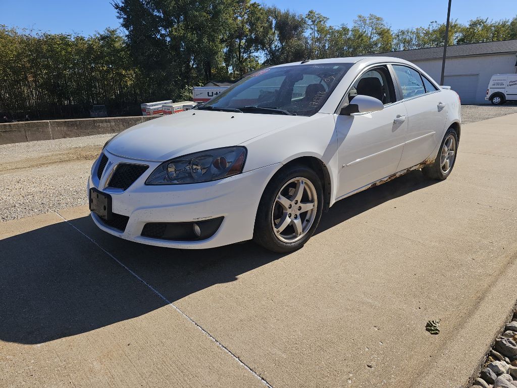 2009 Pontiac G6 Image 1