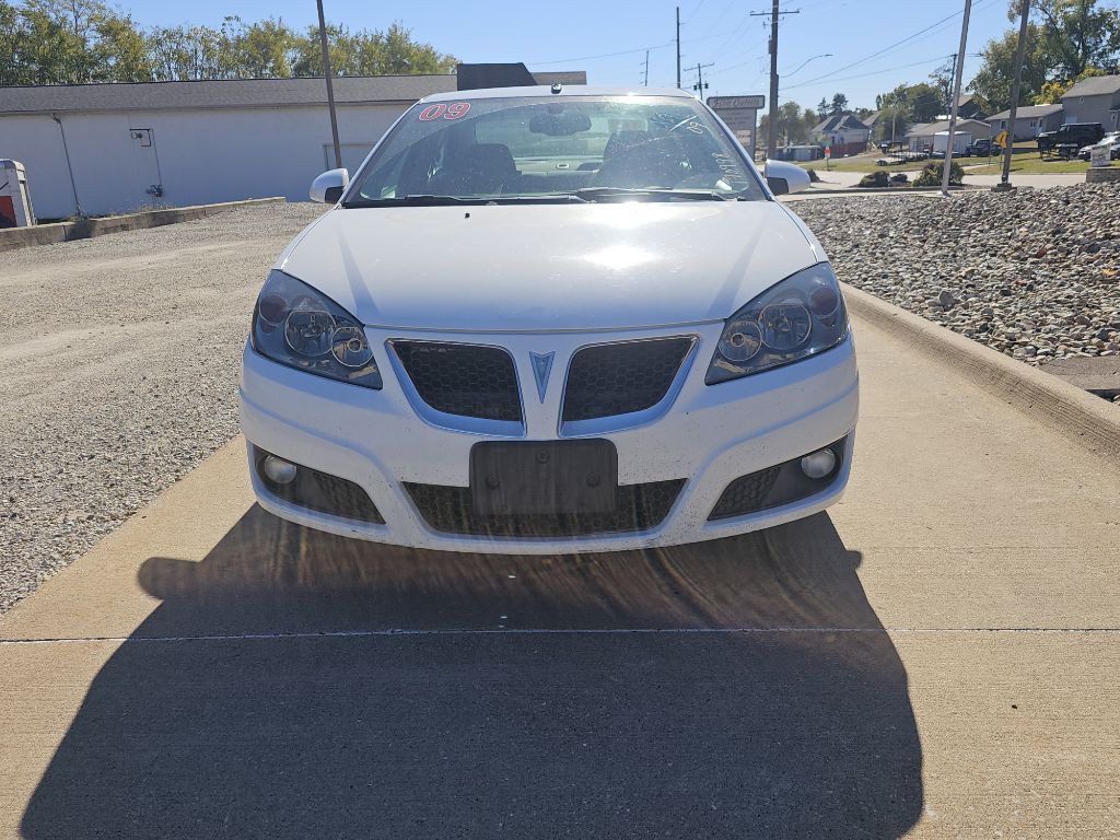 2009 Pontiac G6 Image 2