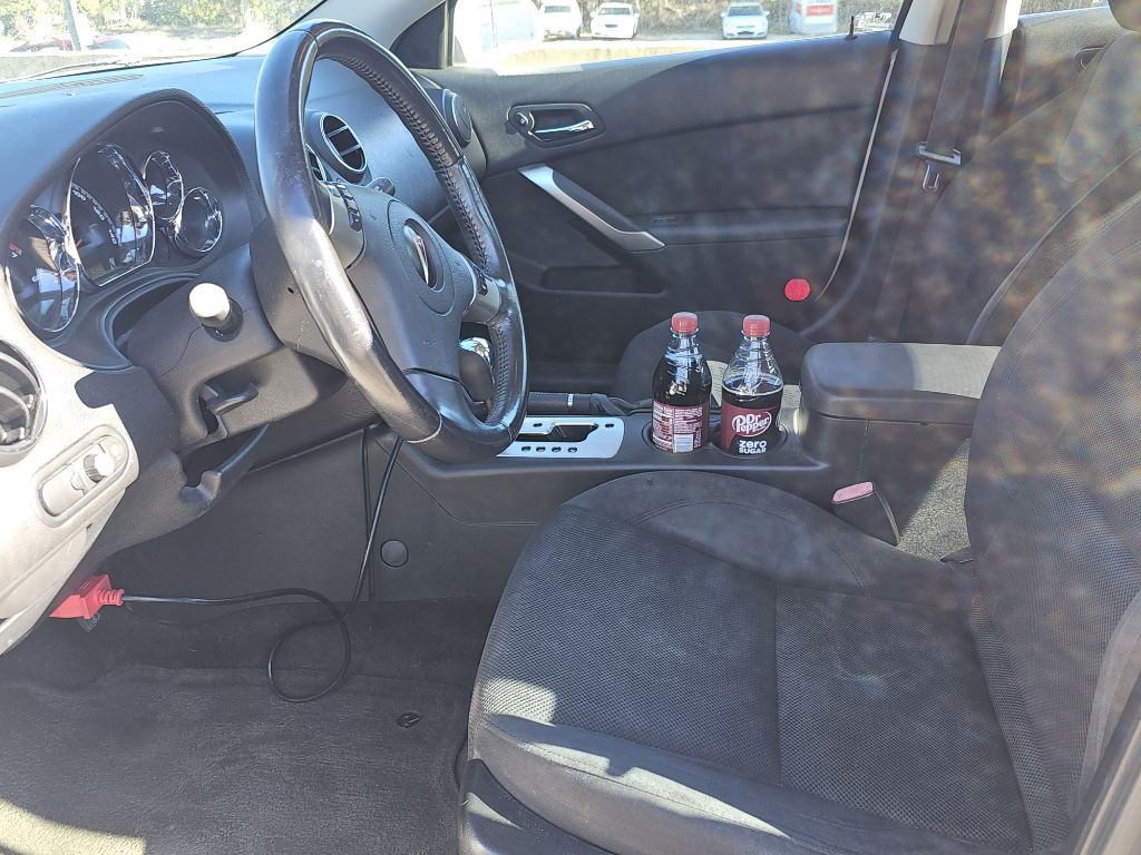 2009 Pontiac G6 Image 9