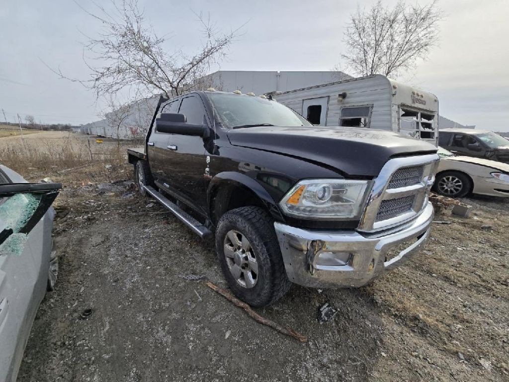 2015 RAM 2500 Image 3