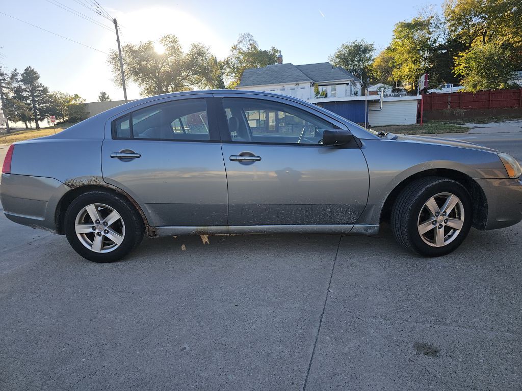 2008 Mitsubishi Galant Image 4