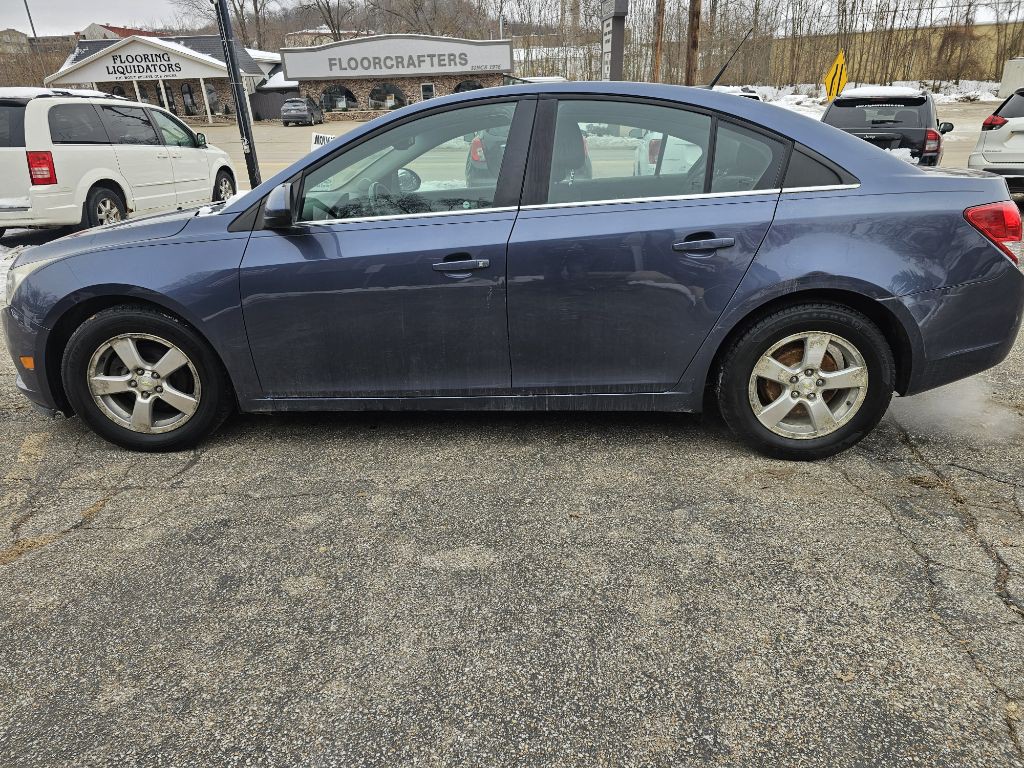 2014 Chevrolet Cruze Image 4