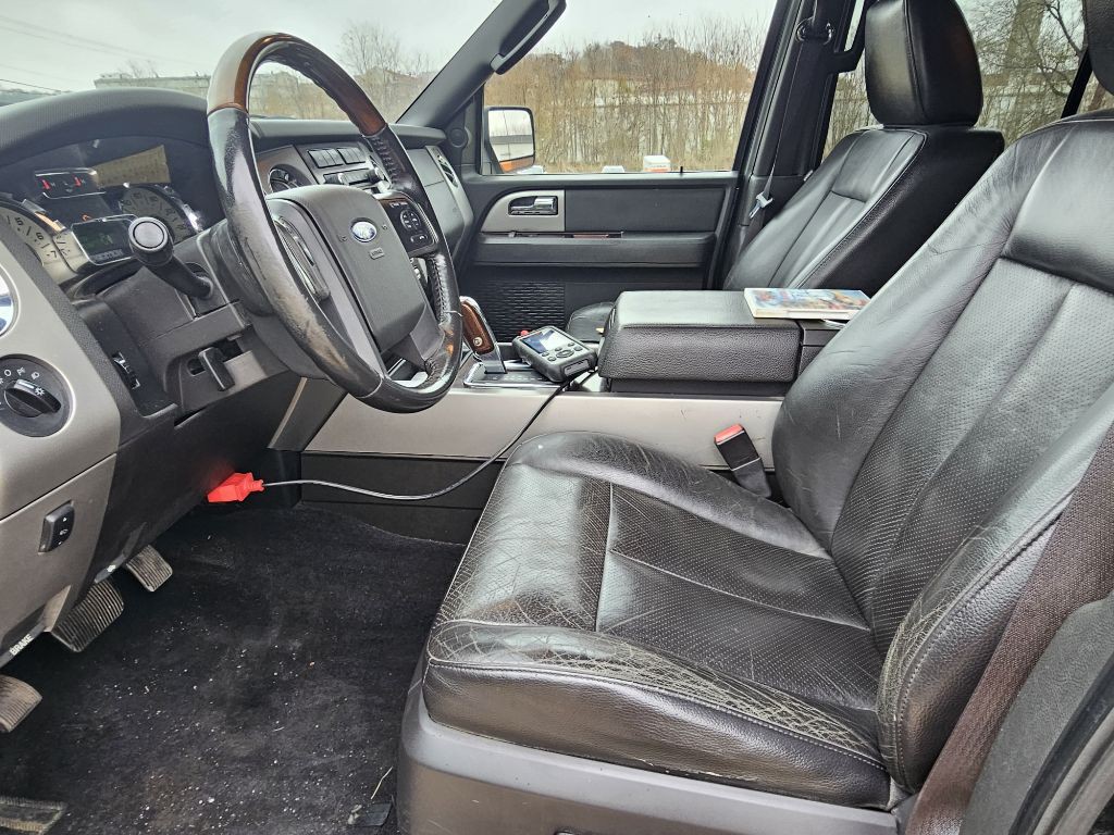 2010 Ford Expedition Image 10