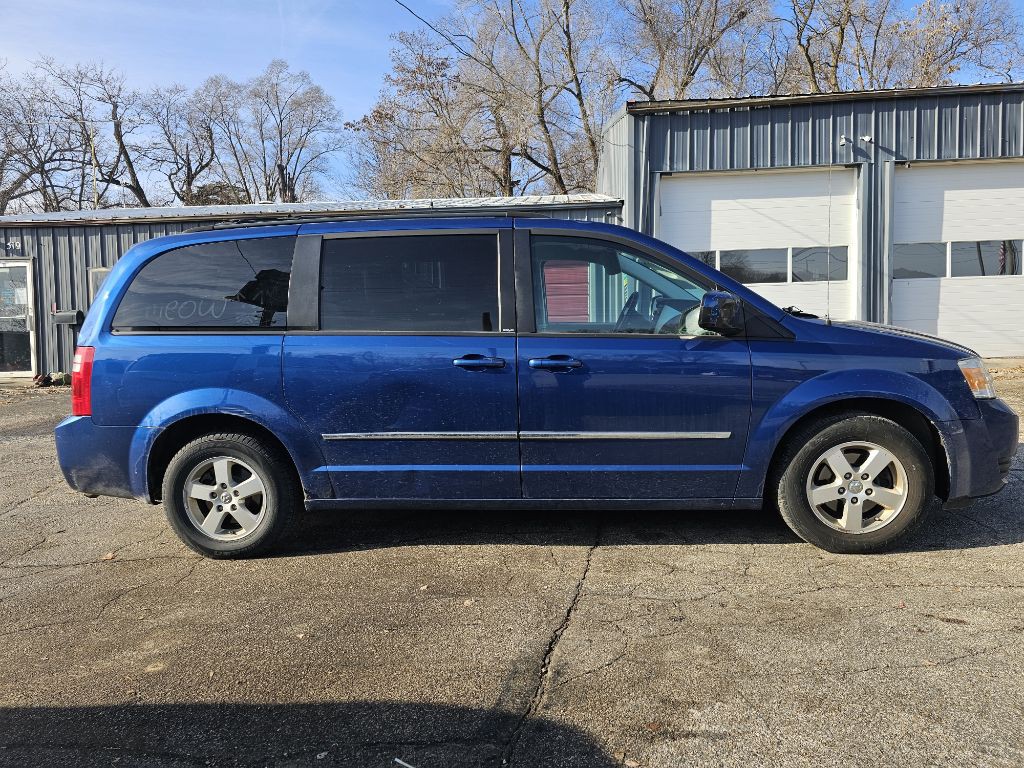 2010 Dodge Grand Caravan Image 4