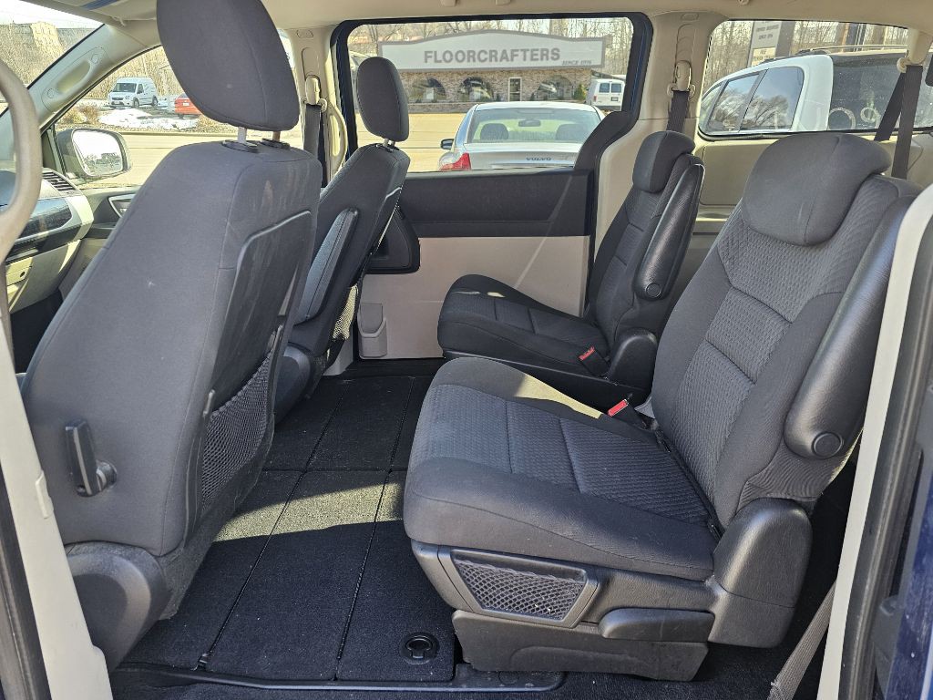 2010 Dodge Grand Caravan Image 12