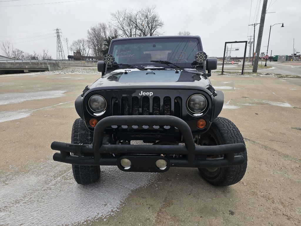 2011 Jeep Wrangler Image 2