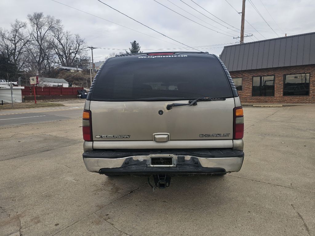 2002 Chevrolet Suburban Image 6