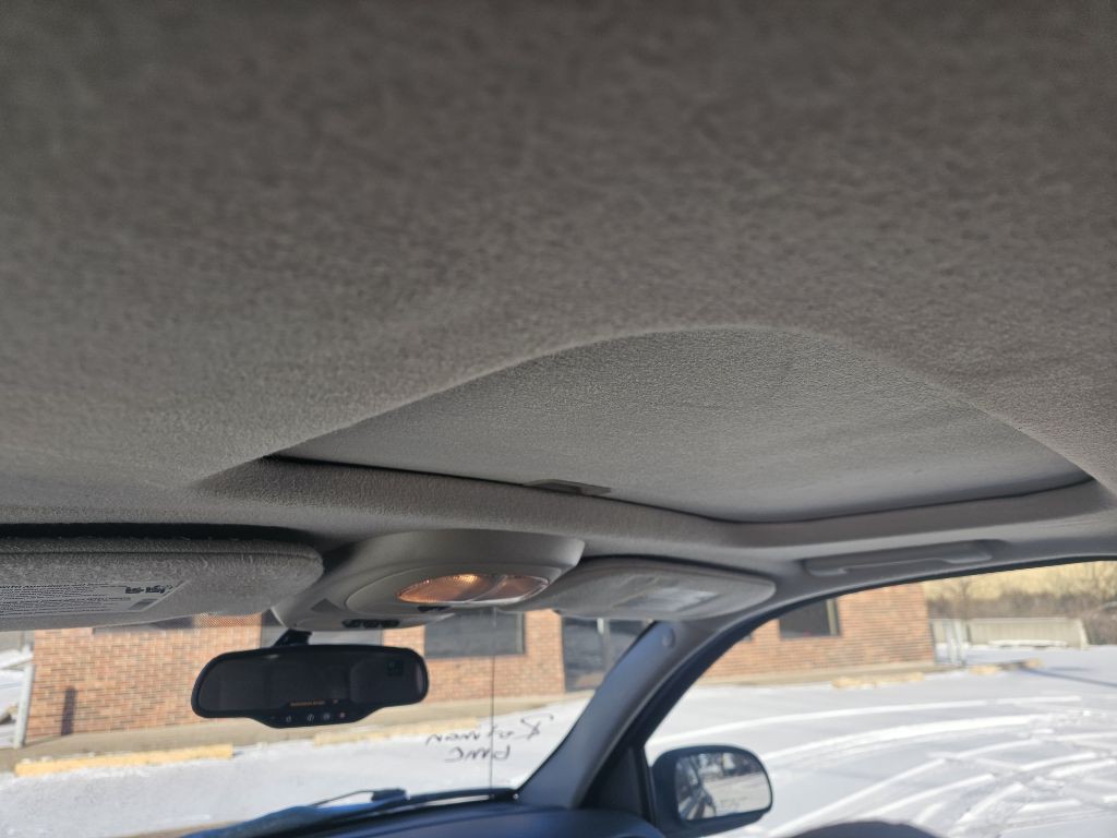 2007 GMC Envoy Image 11