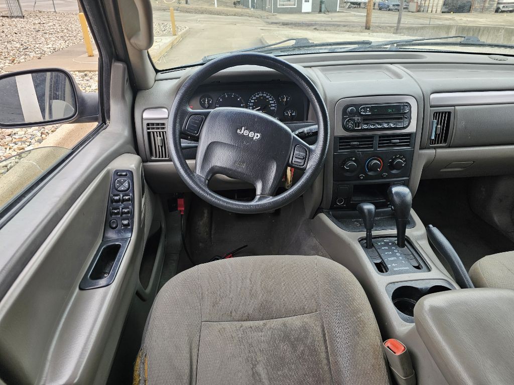 2004 Jeep Grand Cherokee Image 9