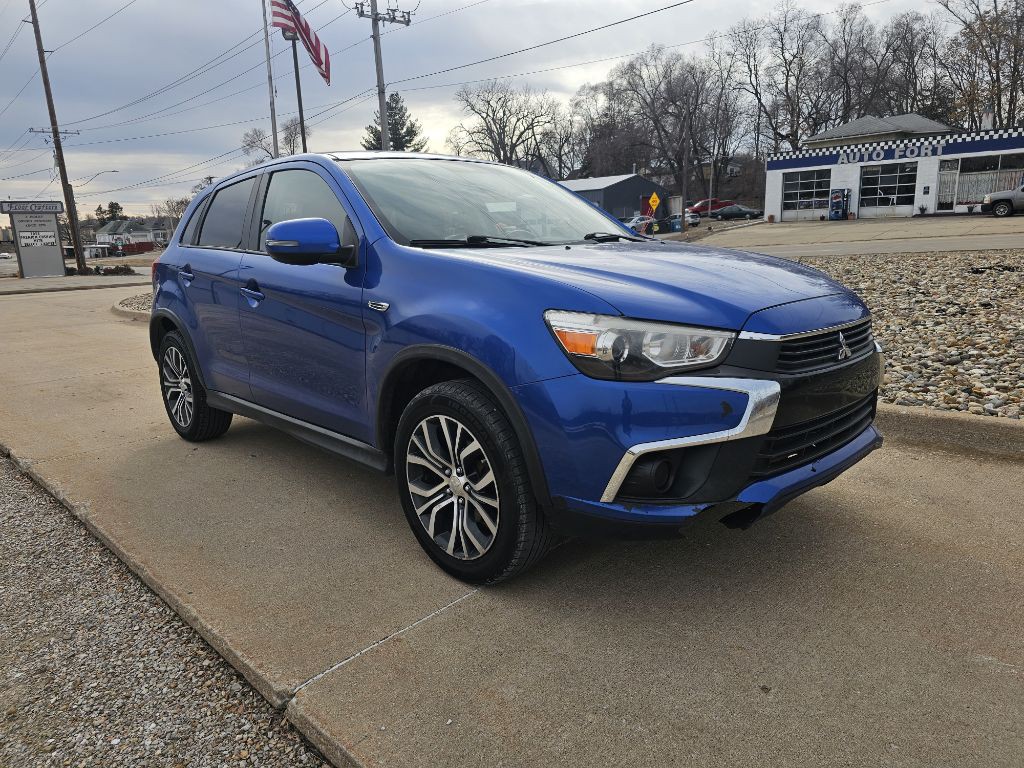 2016 Mitsubishi Outlander Image 3
