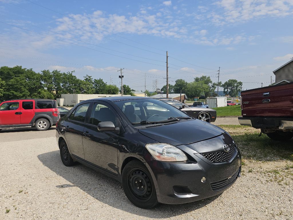 2009 Toyota Yaris Image 2