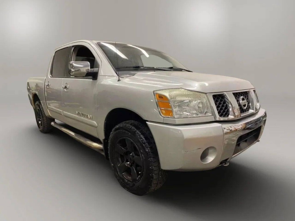2005 Nissan Titan Image 6
